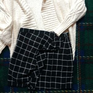 MADEWELL mini skirt. Black and white plaid. Size 00
